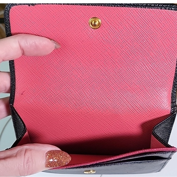 ❌SOLD❌ Prada Black Leather Wallet - Picture 6 of 8